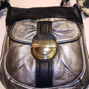 FUN! Vintage Luxury B. Makowsky Silver Leather Crossbody- small/medium